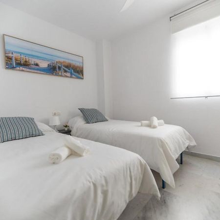 Calabahia Beach Cala Del Moral Rincón de la Victoria Εξωτερικό φωτογραφία